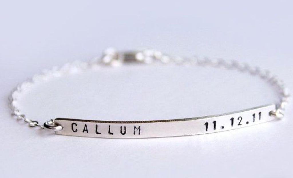 Pulseras marcadas a láser